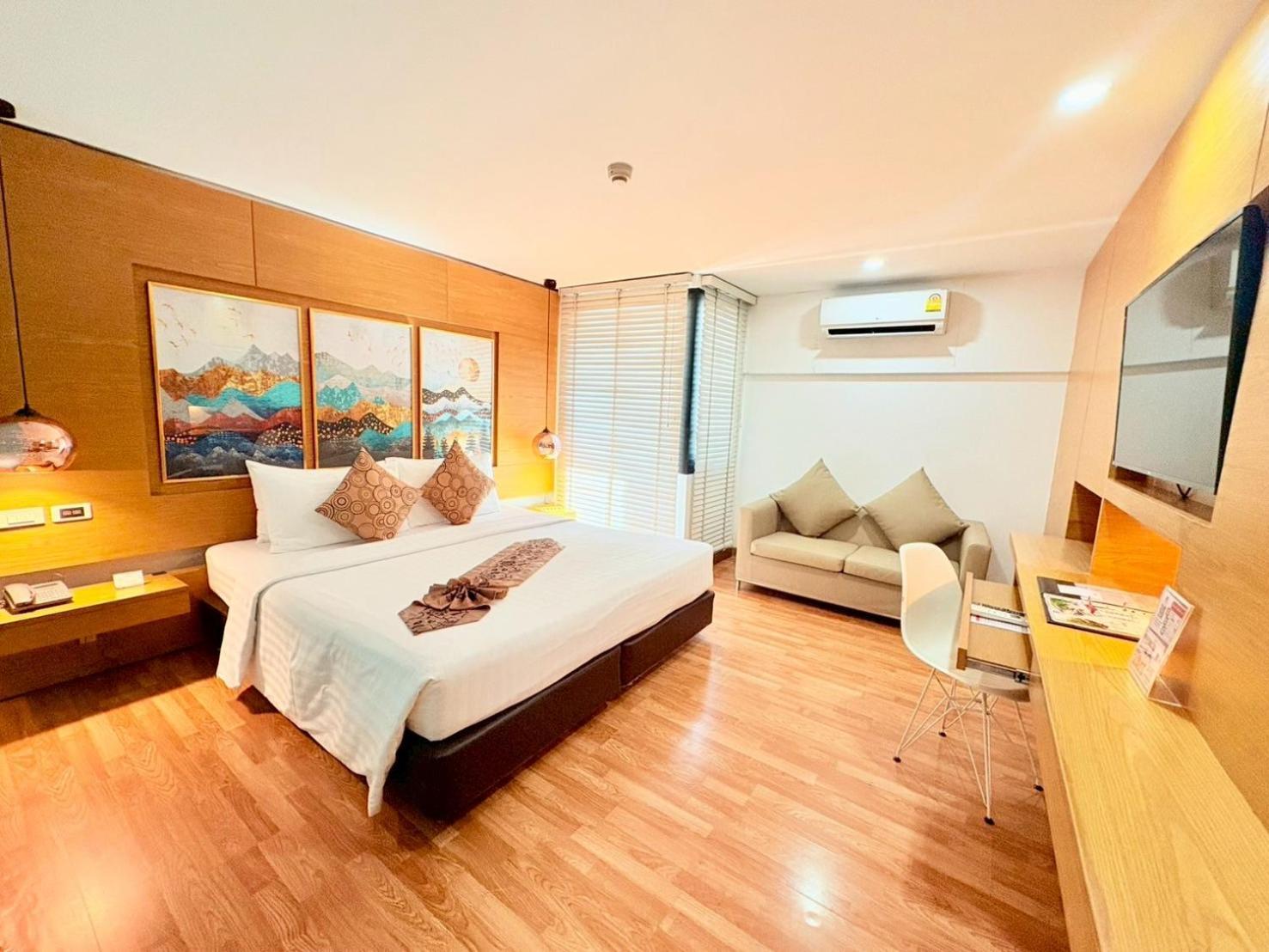 I Silom Hotel