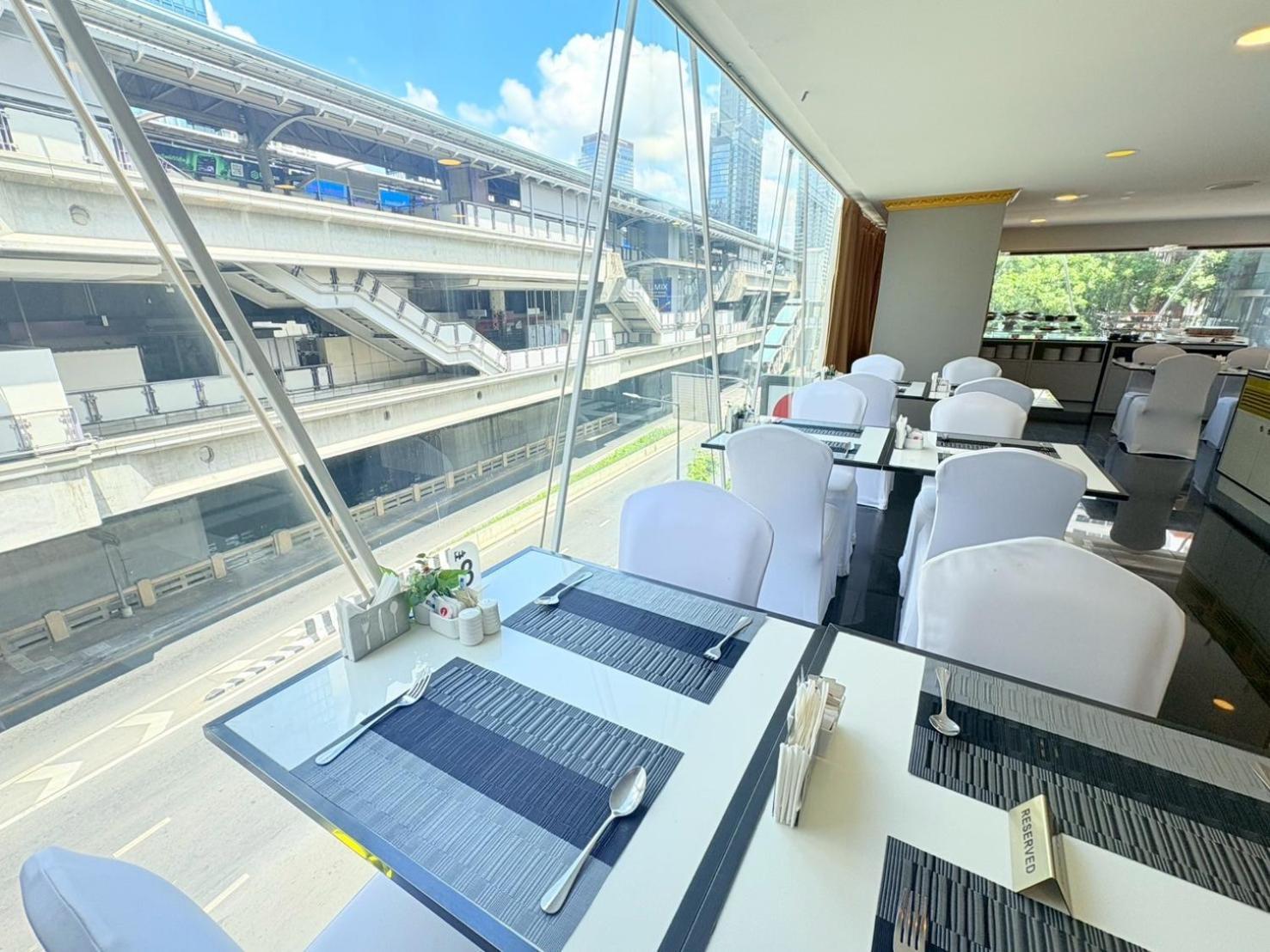 I Silom Hotel