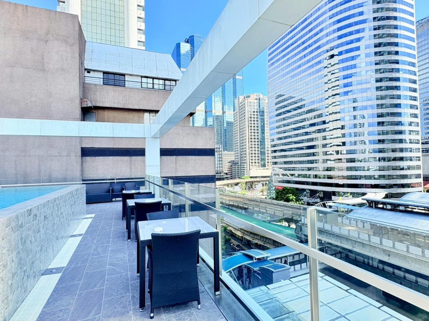 I Silom Hotel